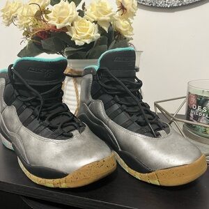 Air Jordan 10 Retro Lady Liberty Black And Sliver